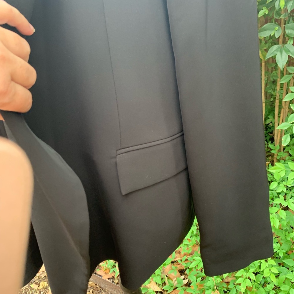 Karl Lagerfeld Paris Black Blazer!  Stunning - Picture 5 of 5